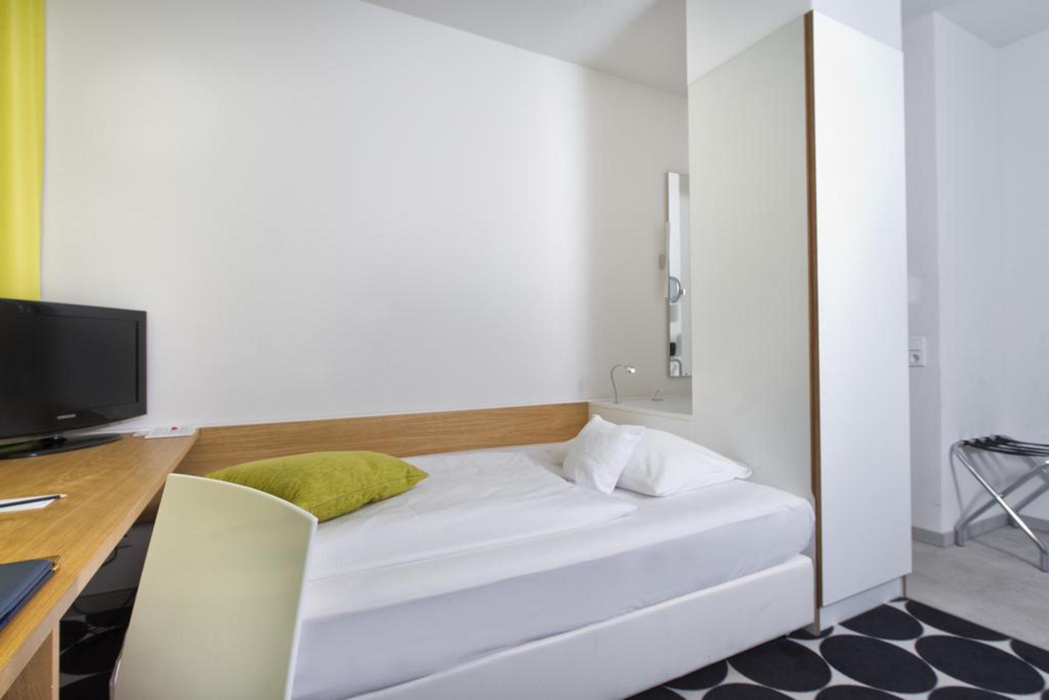 Tryp By Wyndham Frankfurt Hotell Frankfurt am Main Exteriör bild