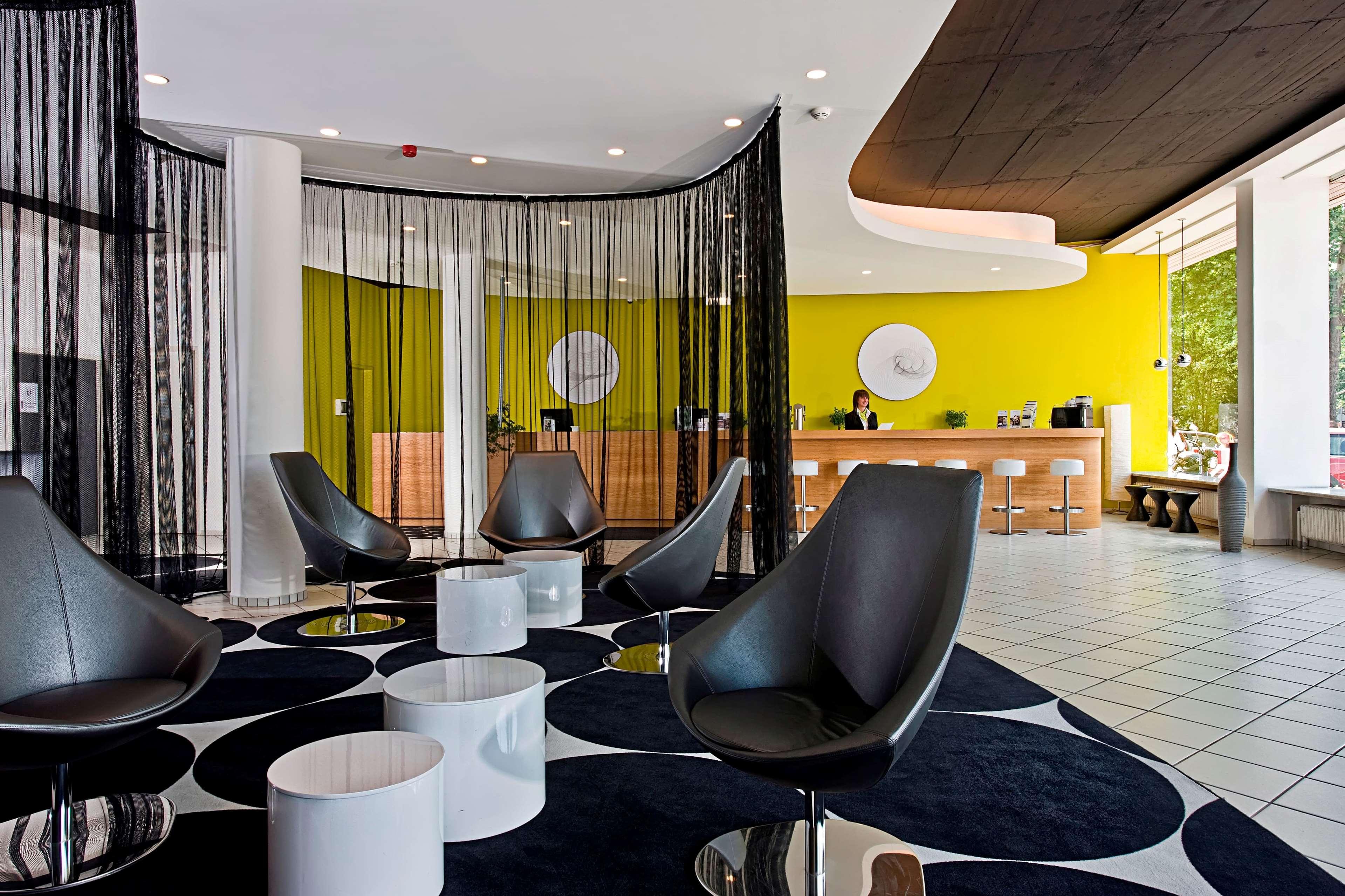 Tryp By Wyndham Frankfurt Hotell Frankfurt am Main Exteriör bild