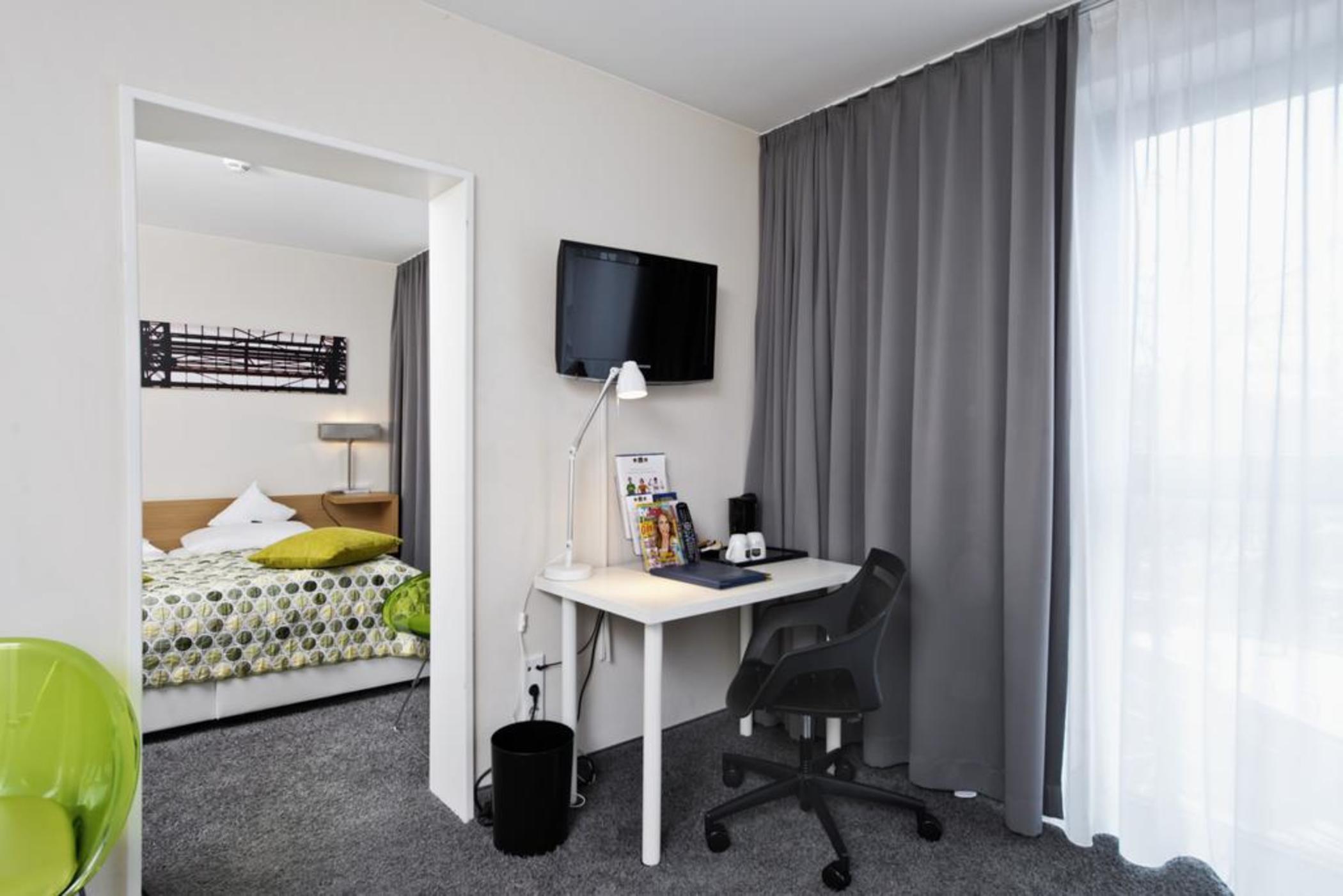 Tryp By Wyndham Frankfurt Hotell Frankfurt am Main Rum bild