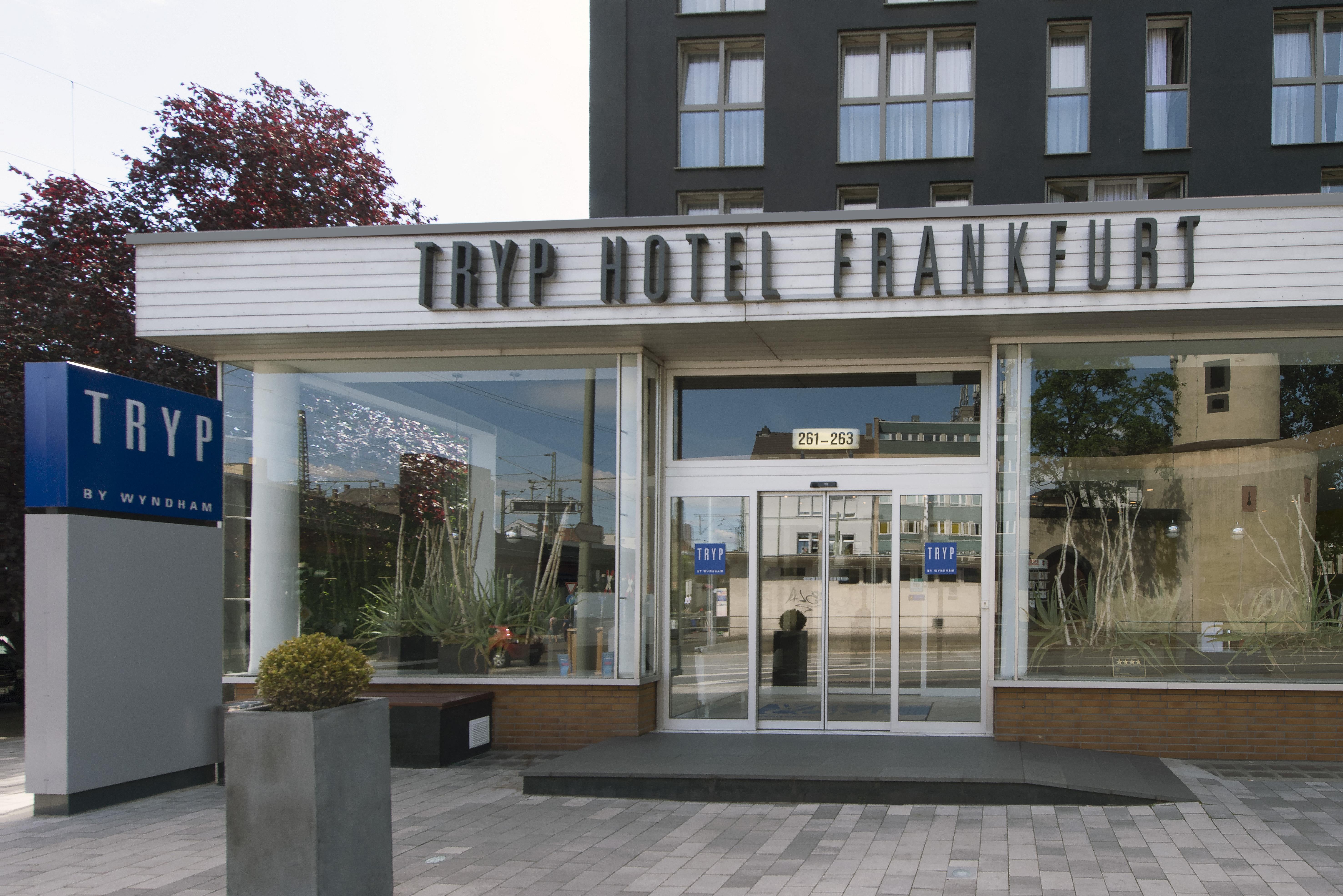 Tryp By Wyndham Frankfurt Hotell Frankfurt am Main Exteriör bild