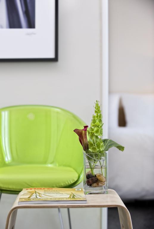 Tryp By Wyndham Frankfurt Hotell Frankfurt am Main Rum bild